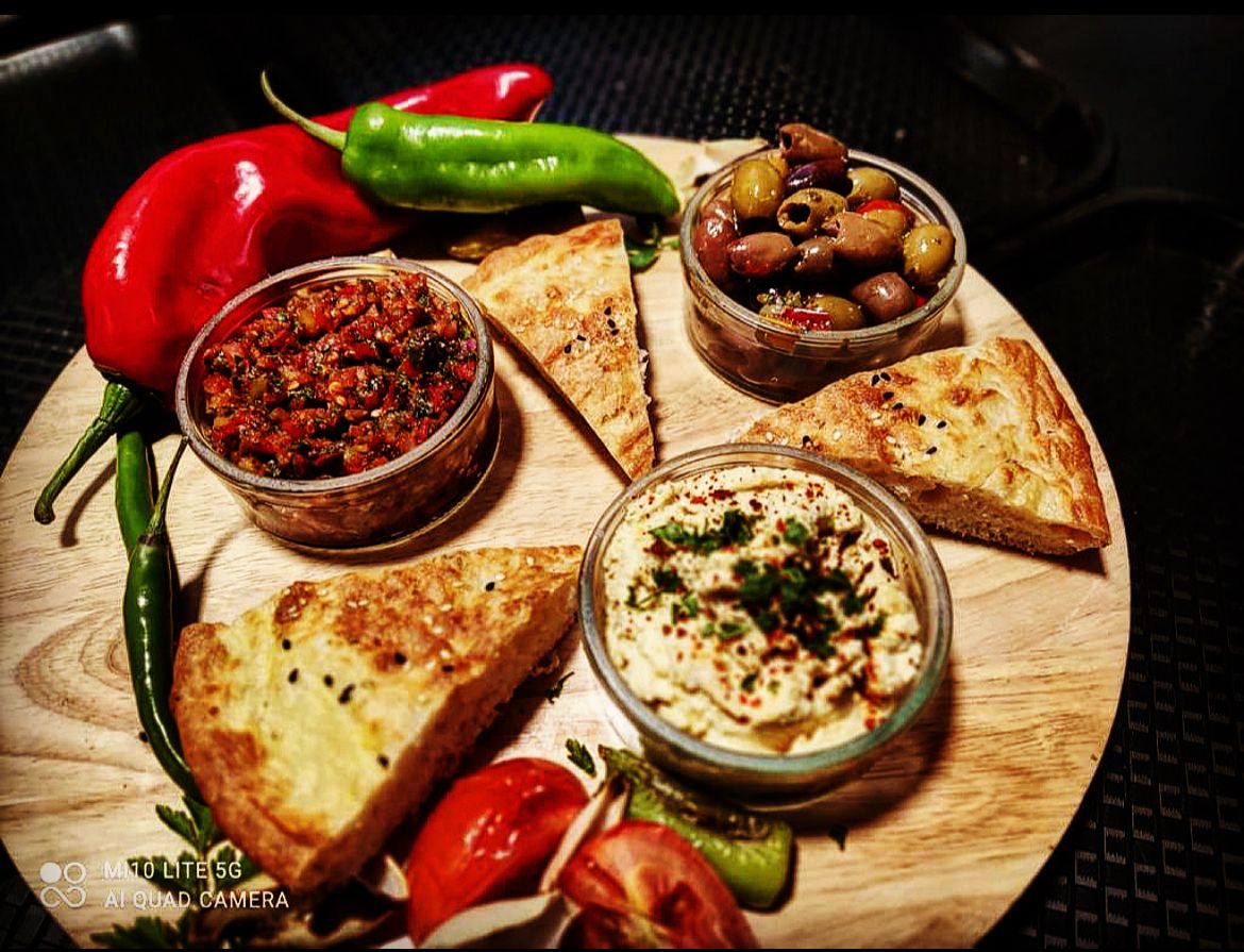 Photo of Melton Mangal - 33 Burton St, Melton Mowbray LE13 1AF